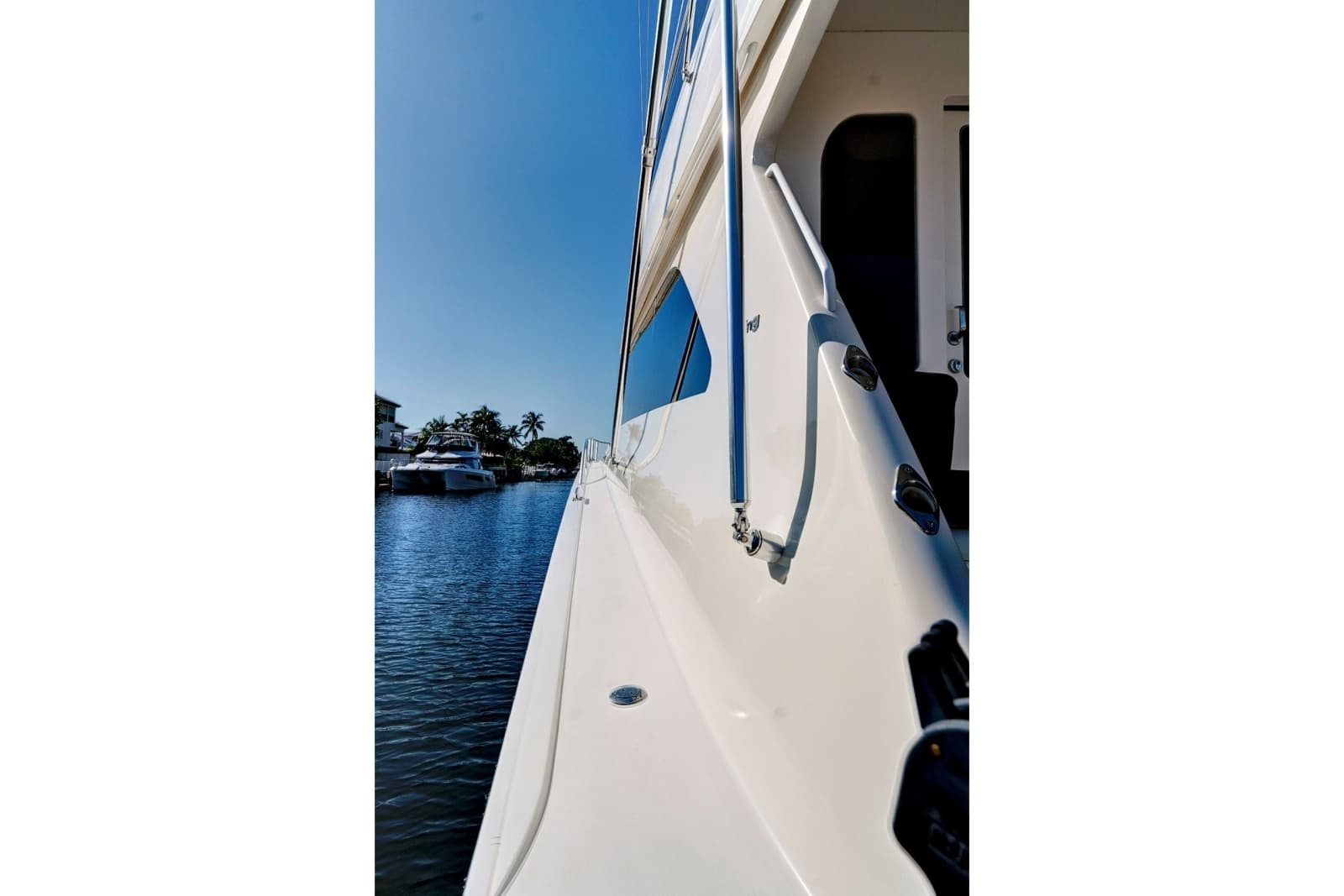 2008 Viking 74 Enclosed Bridge