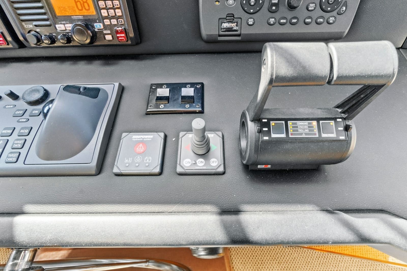 2008 Viking 74 Enclosed Bridge