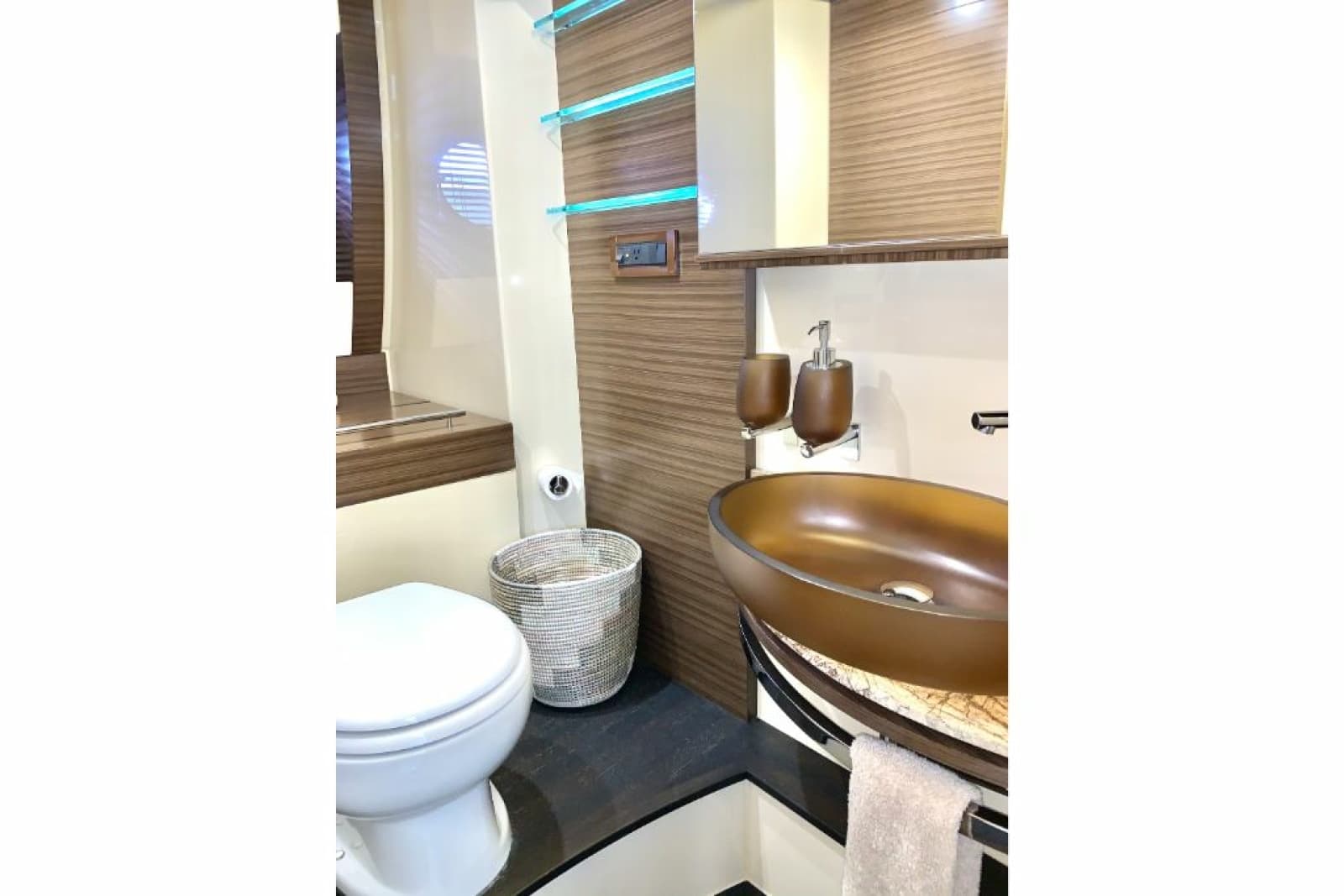 2016 Azimut FLY 60