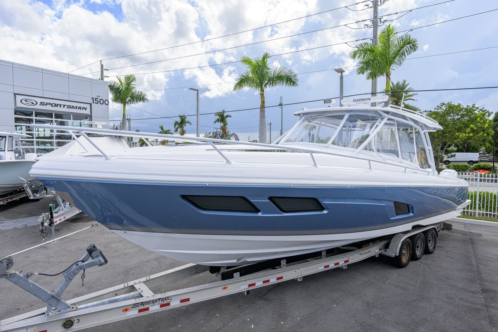 2022 Intrepid 409 Valor