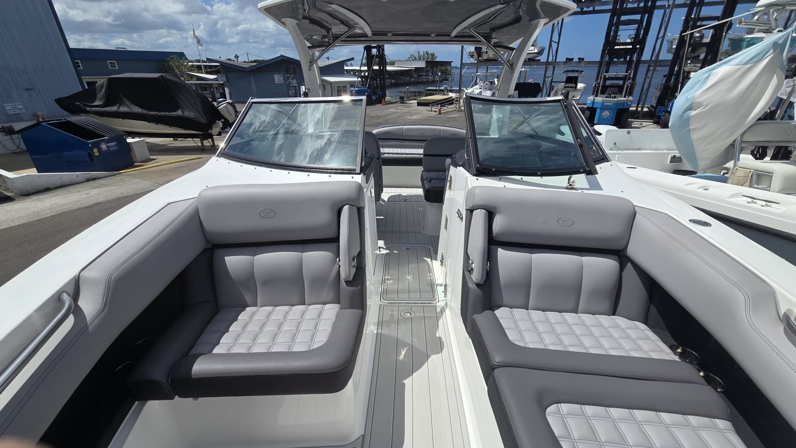 2023 Cobalt 30SC