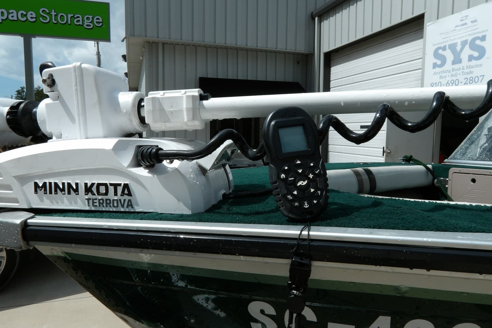 2000 Starcraft C-Star 170 DC