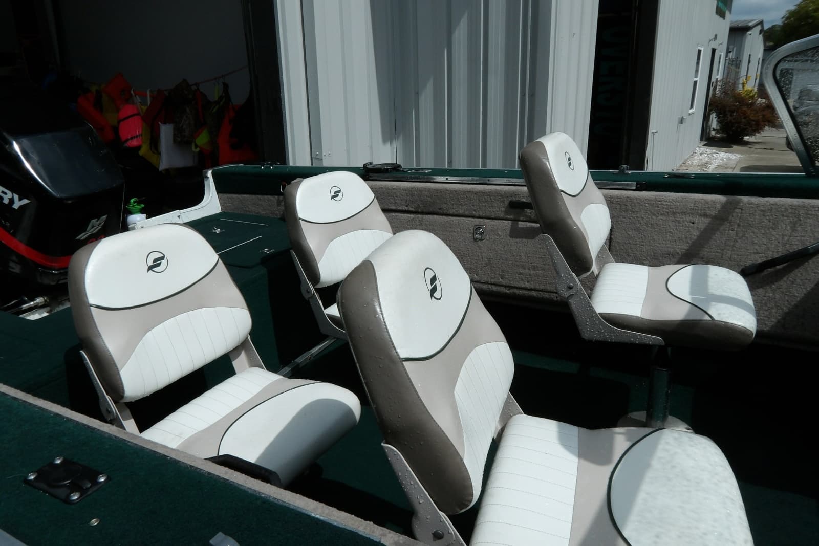 2000 Starcraft C-Star 170 DC