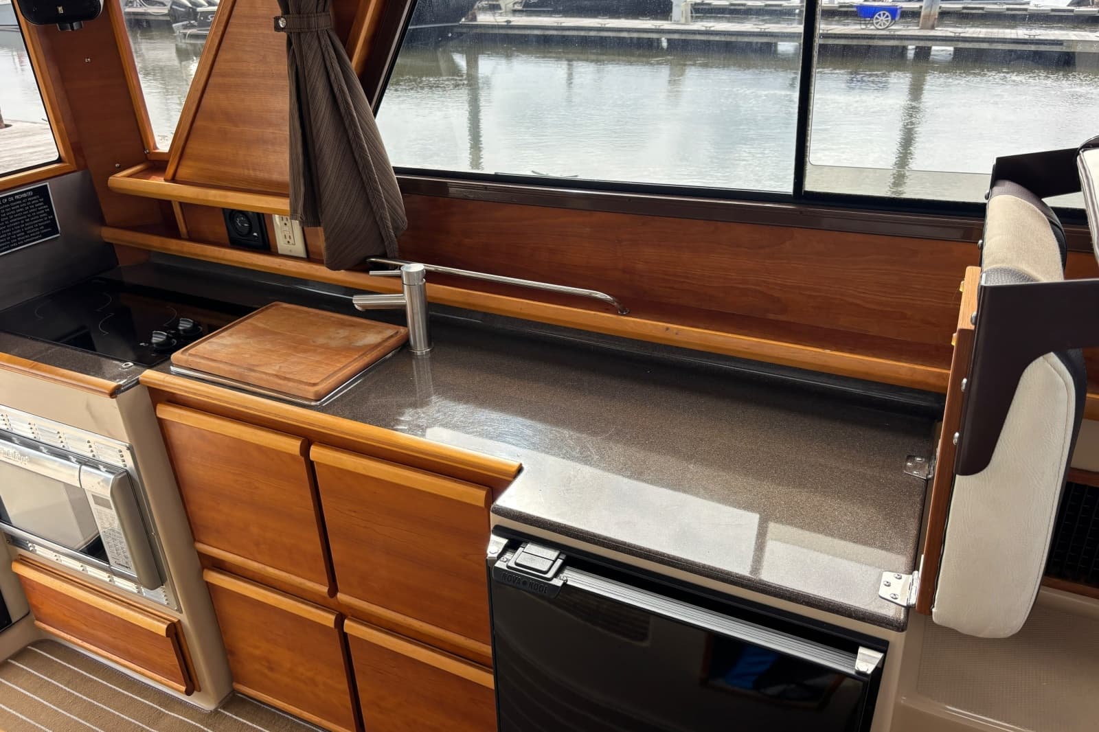 2016 Cutwater C-28 LE