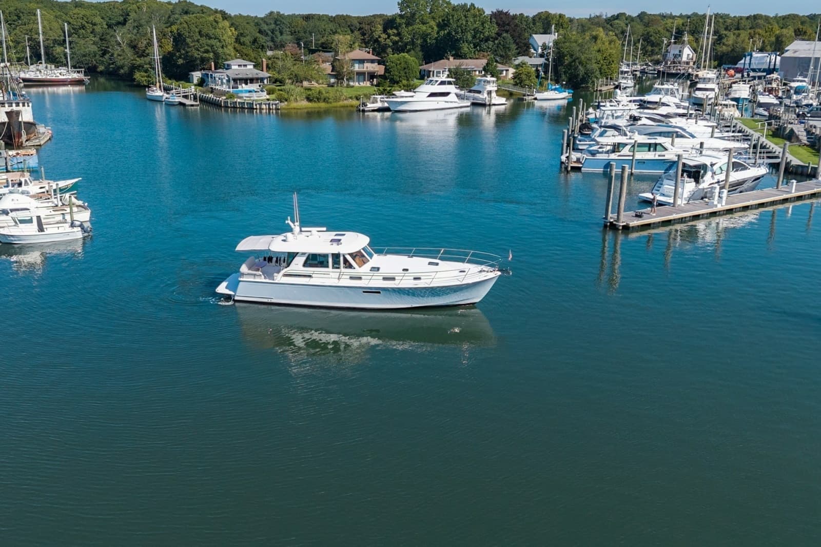 2021 Sabre 48 Salon Express