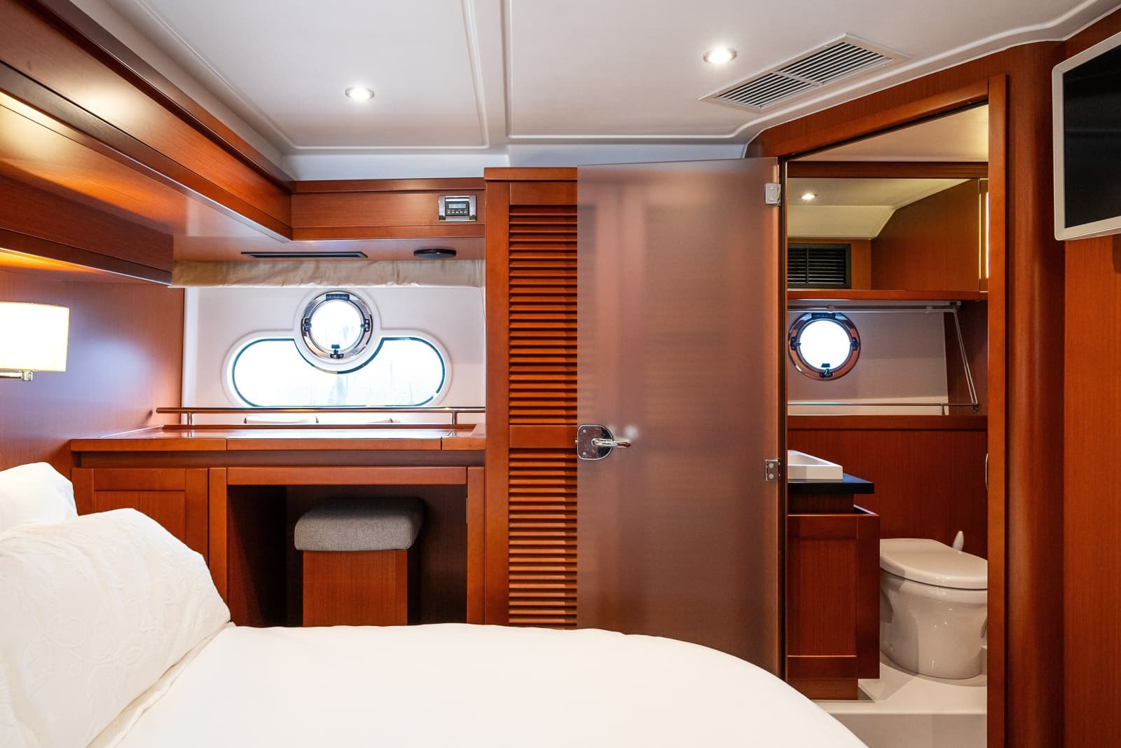 2020 Beneteau Swift Trawler 50