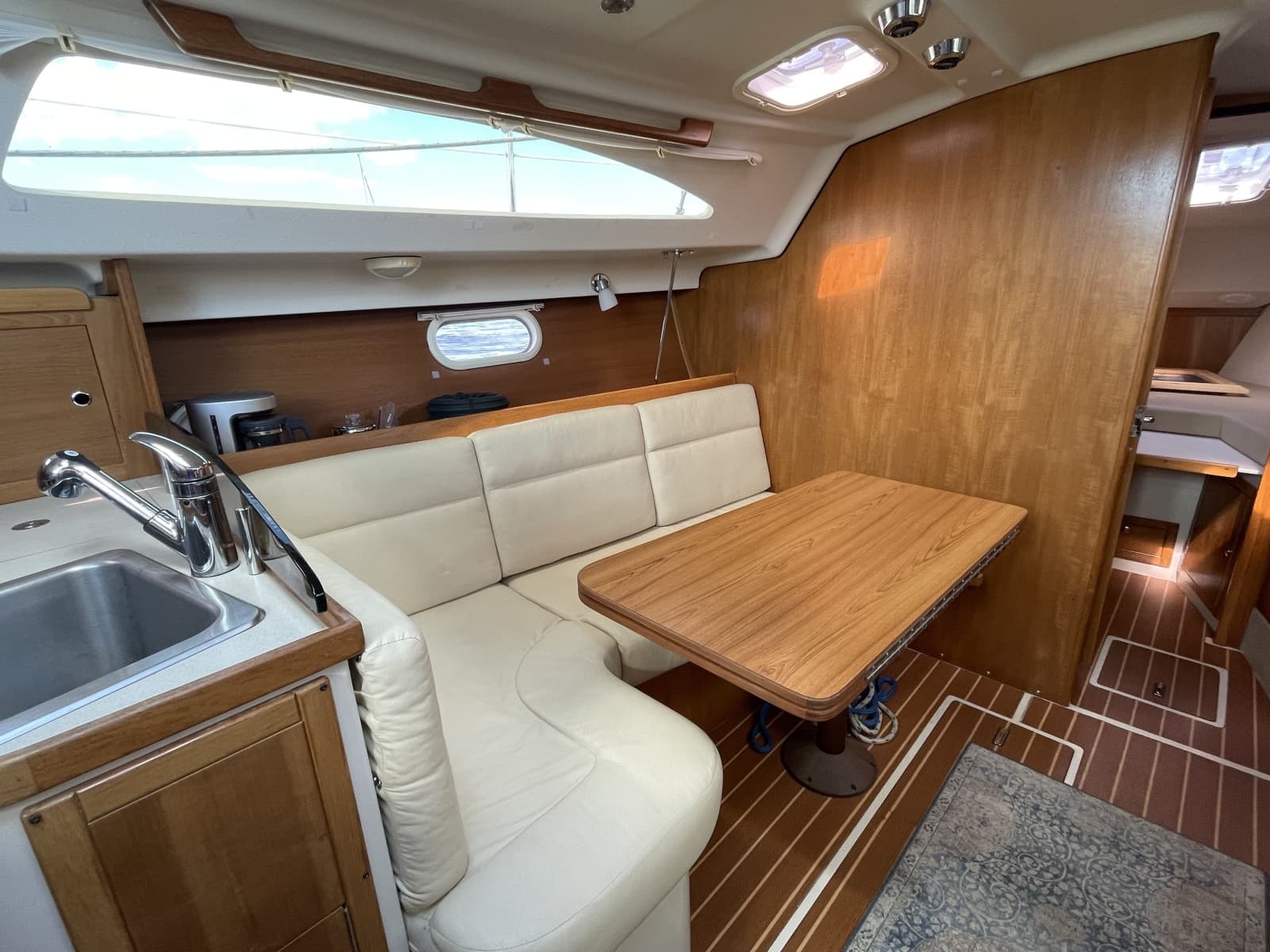 2008 Catalina 