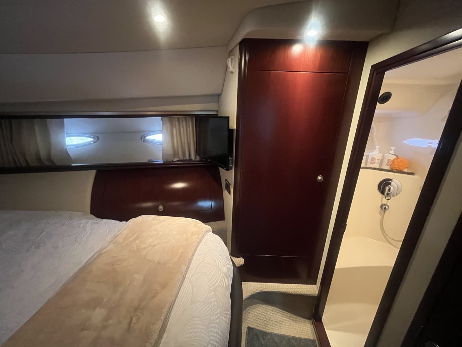 2006 Sea Ray 58 Sedan Bridge