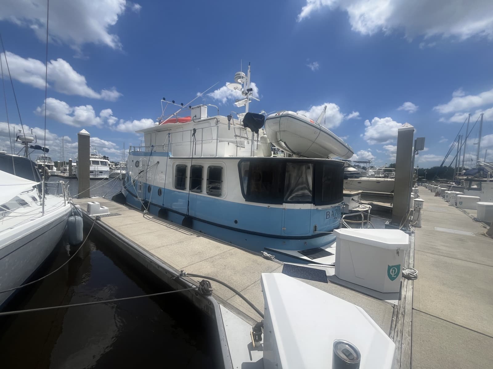 2001 Great Harbour GH47