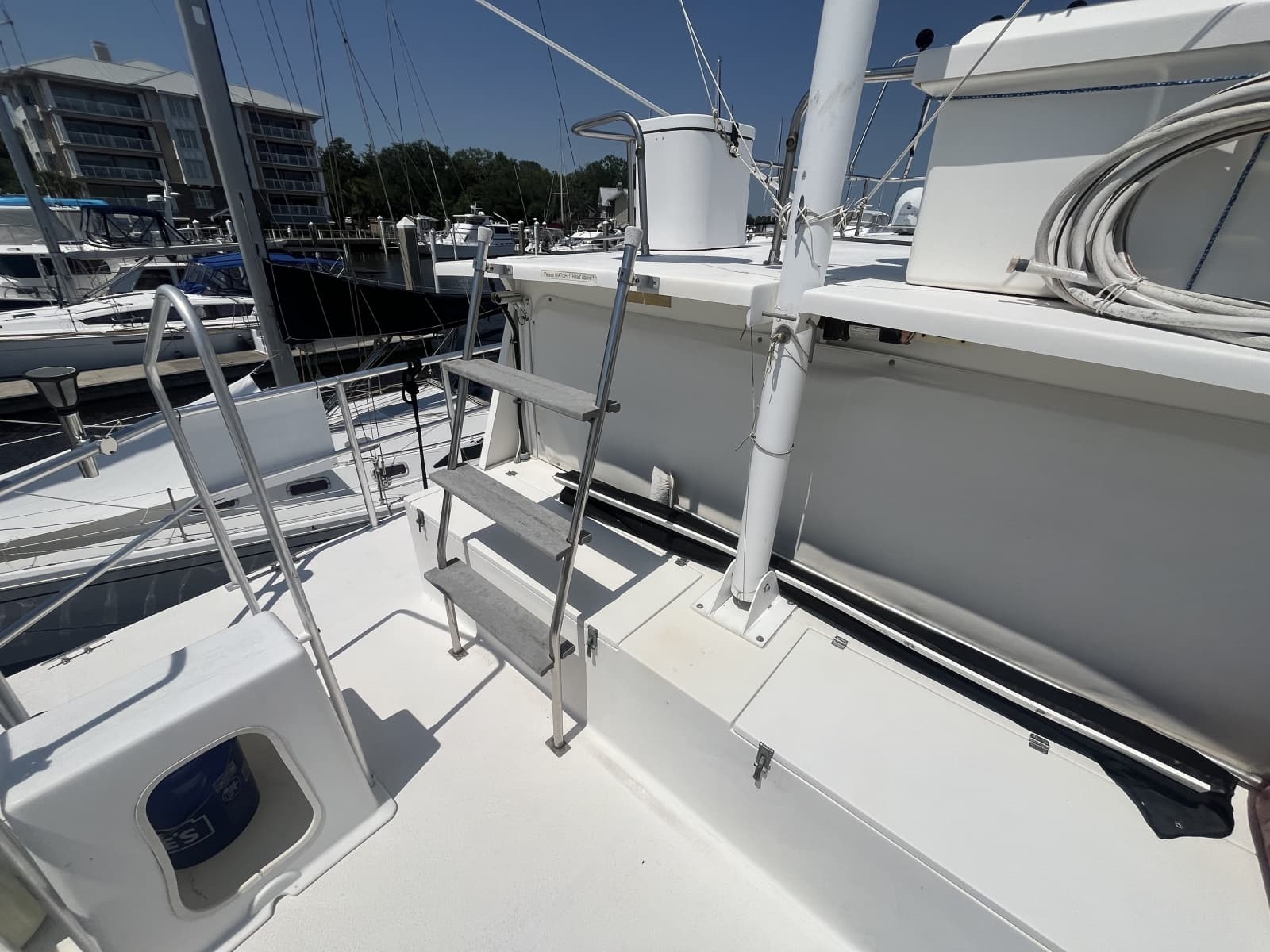 2001 Great Harbour GH47