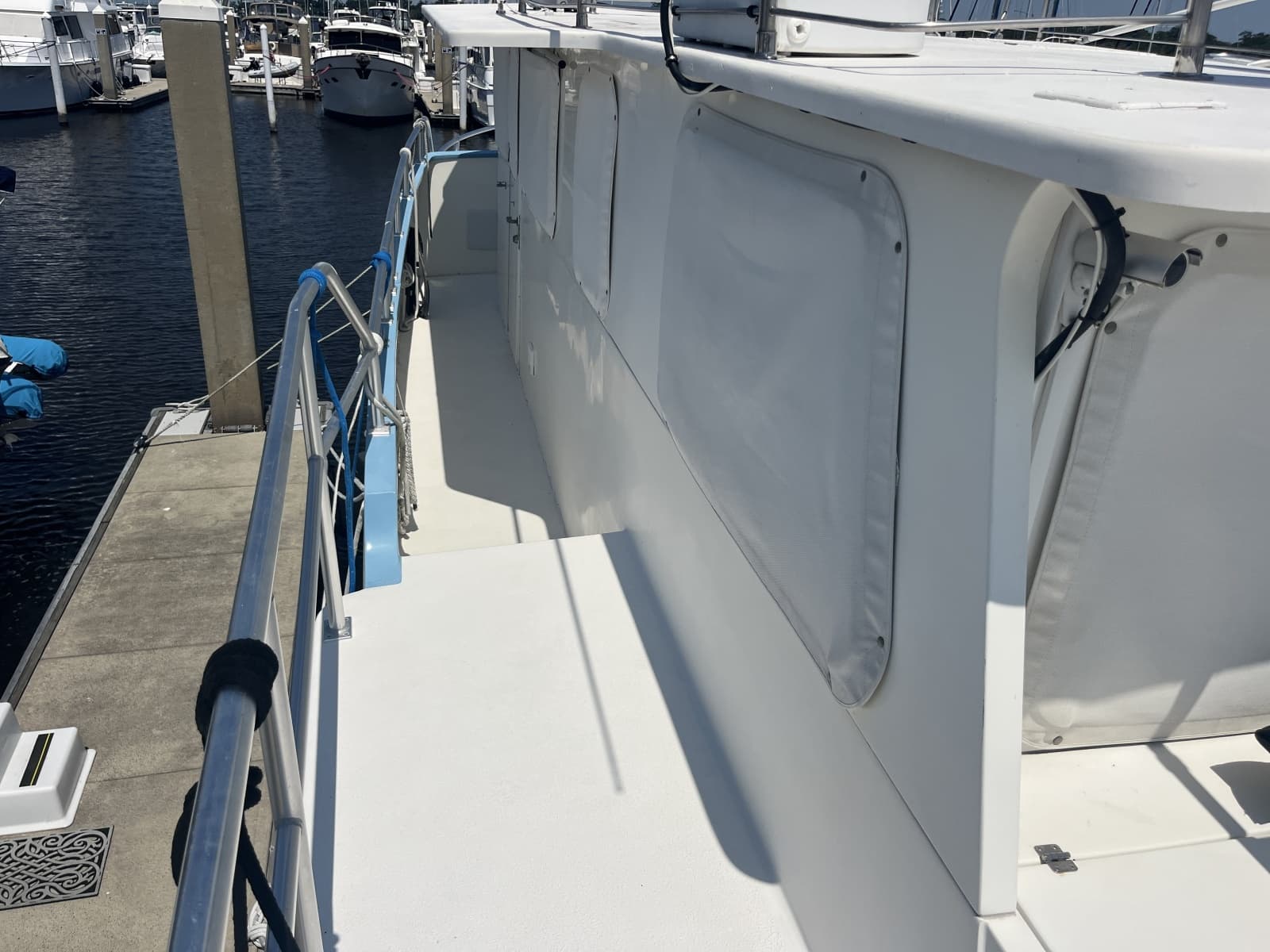 2001 Great Harbour GH47