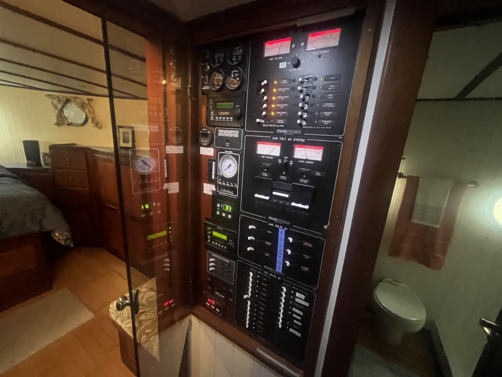 2001 Great Harbour GH47