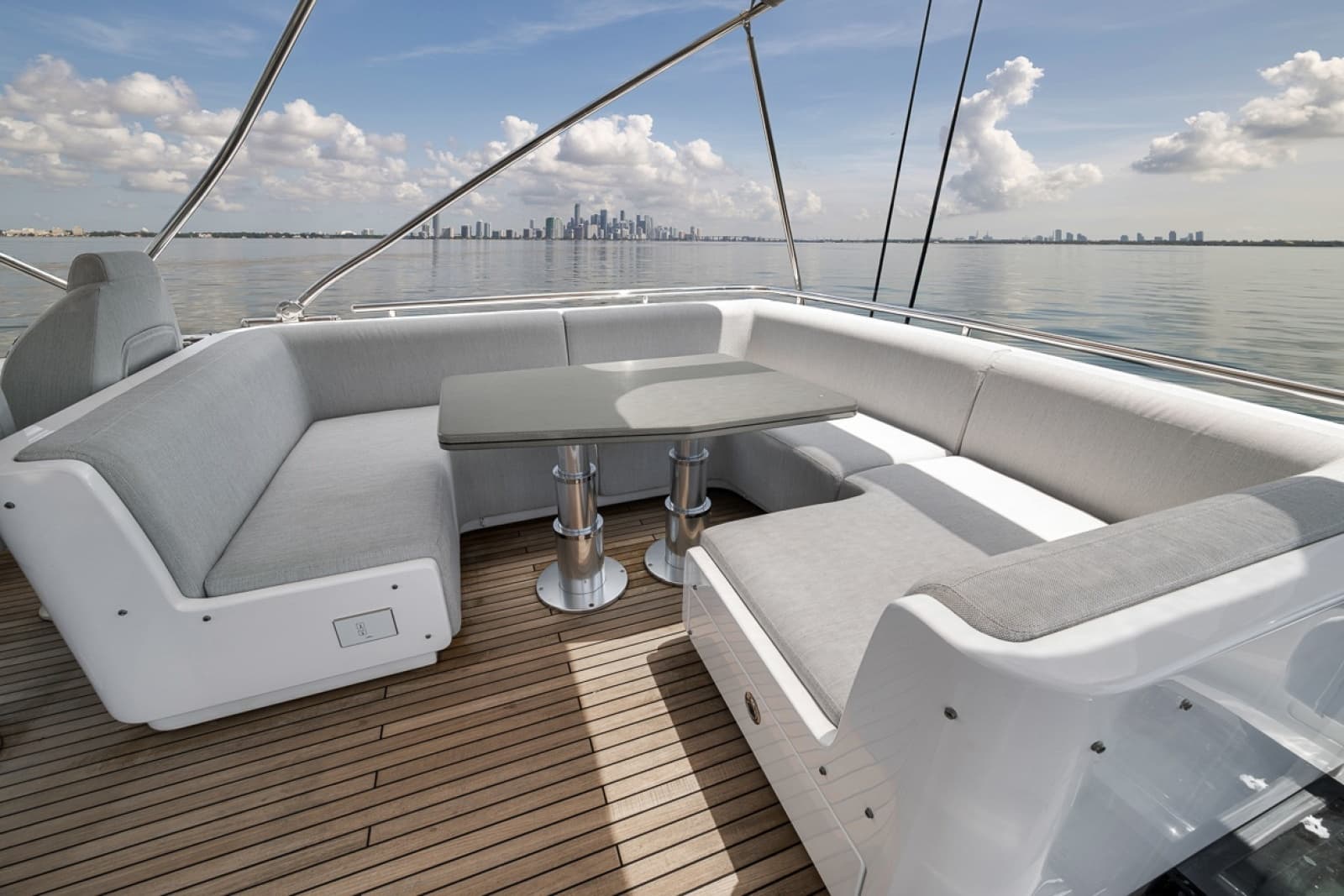 2024 Azimut S8