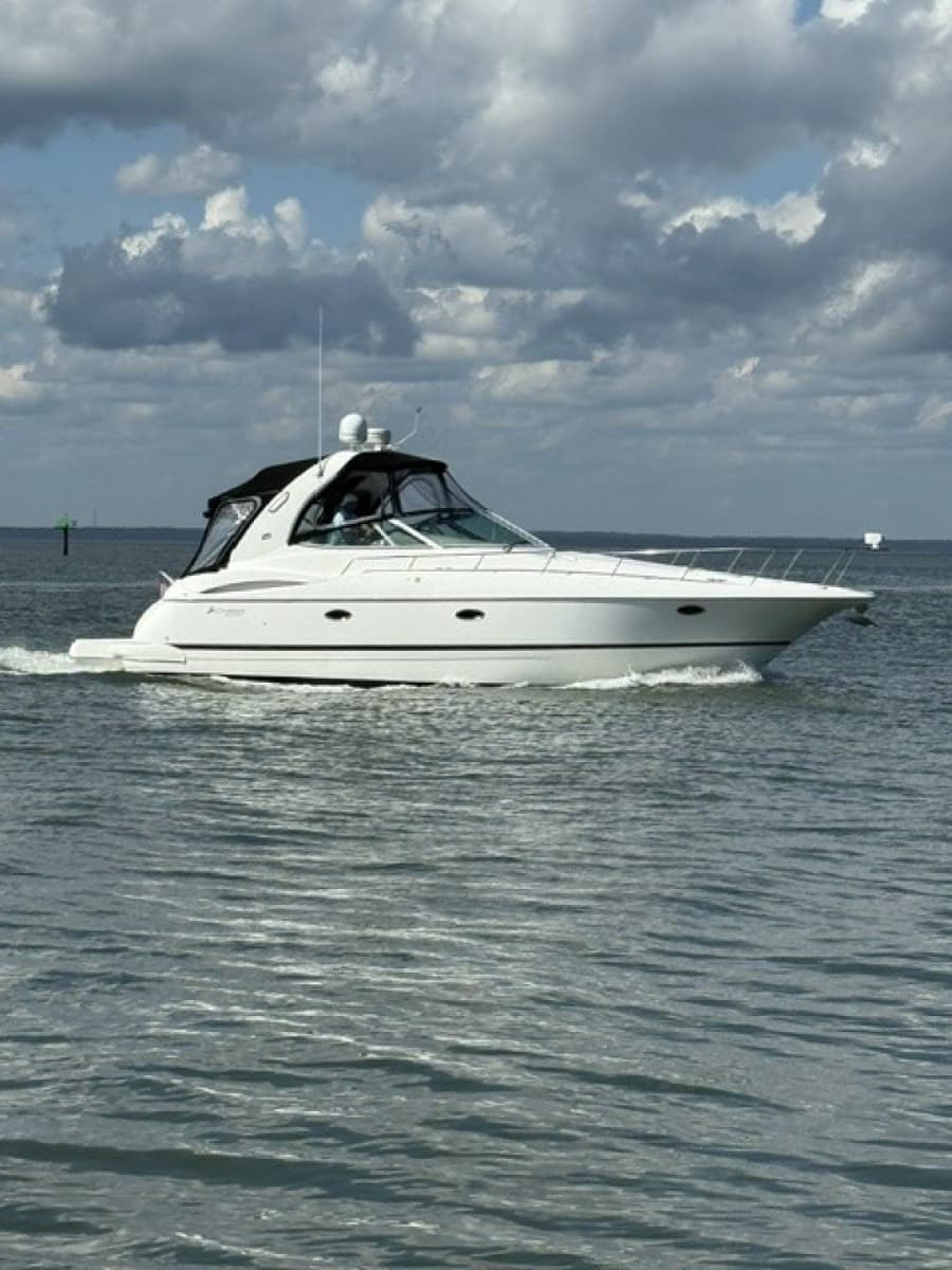 2004 Cruisers 370
