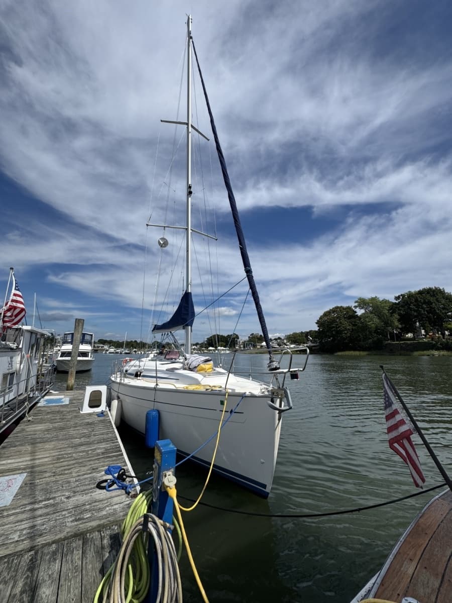 2006 Bavaria 37 Cruise