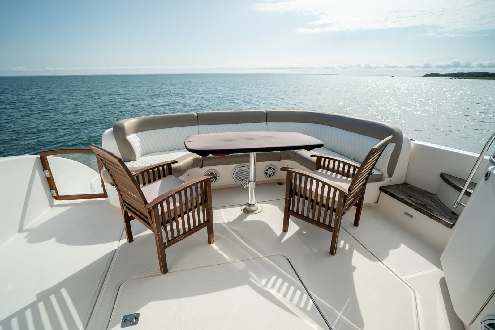 2009 Tiara Yachts 5800 Sovran