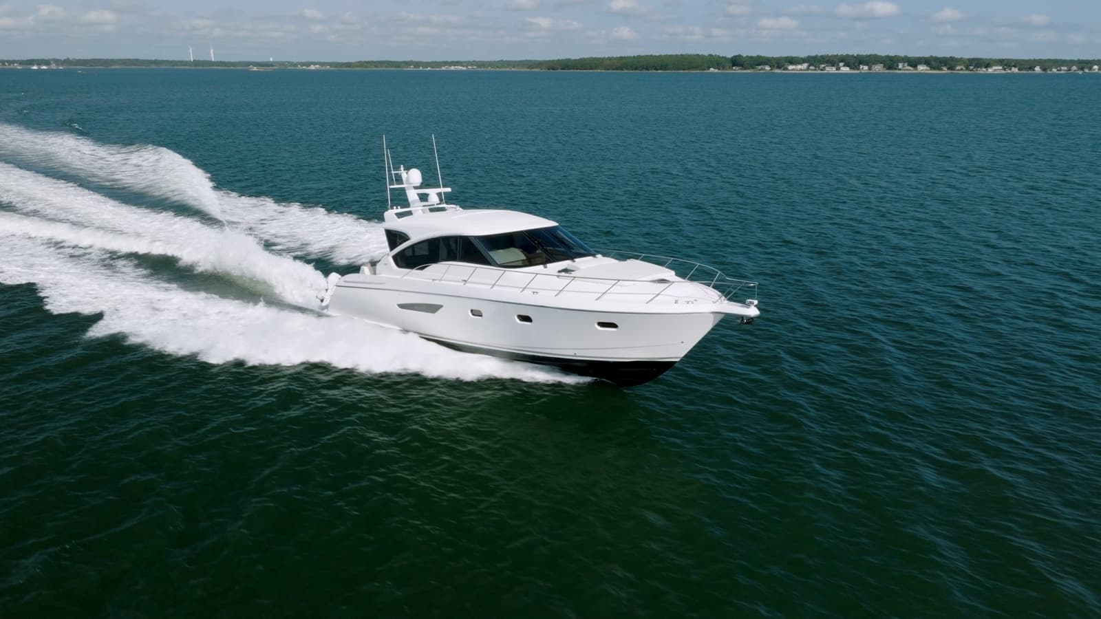 2009 Tiara Yachts 5800 Sovran