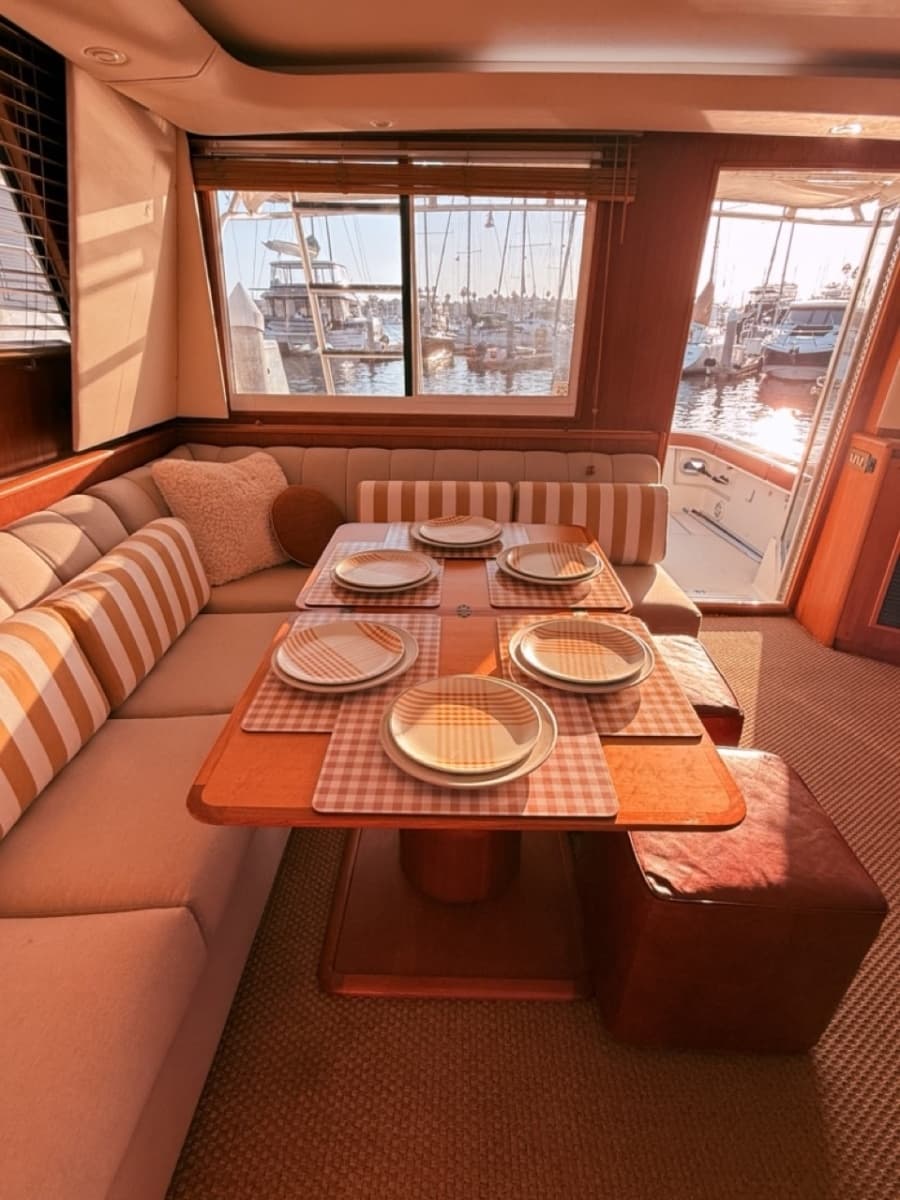 2000 Tiara Yachts 