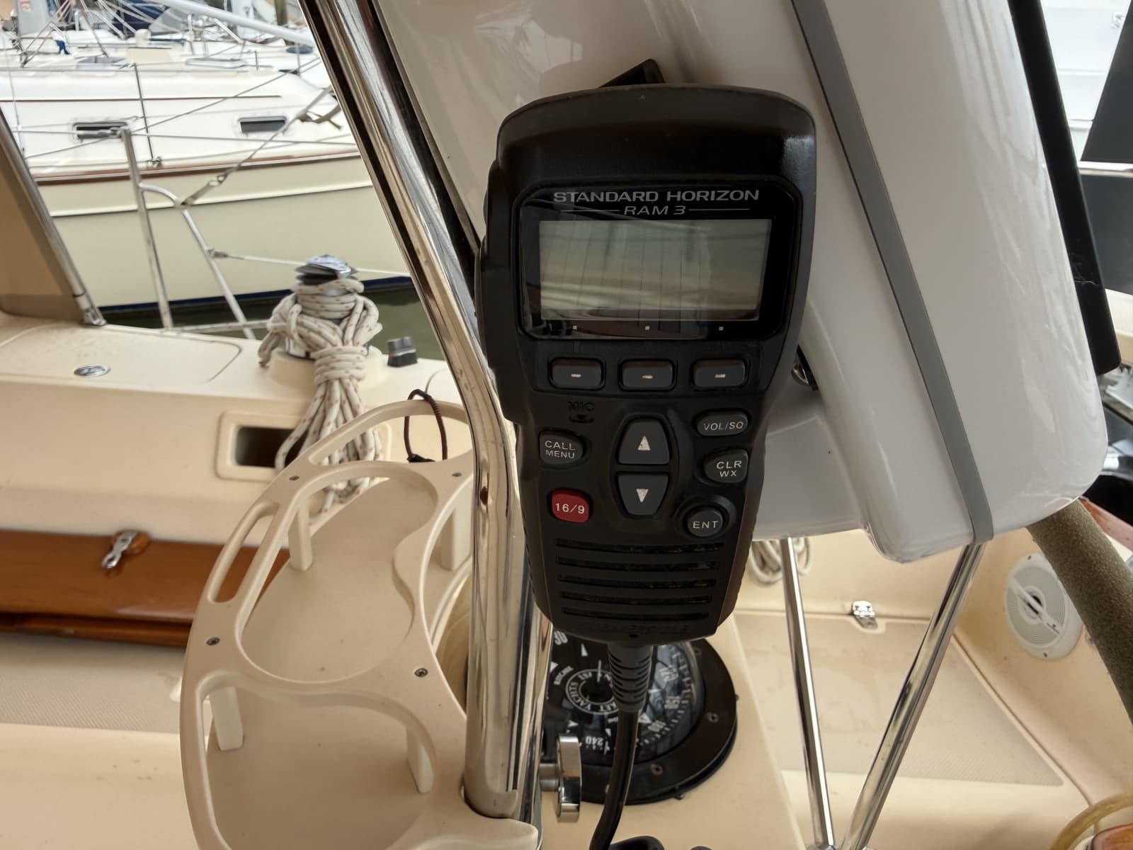 2005 Island Packet 370