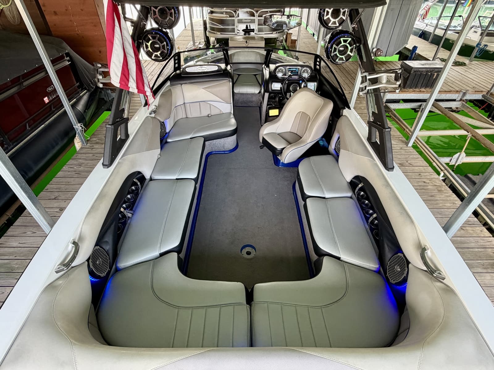 2011 Malibu Wakesetter 247 LSV