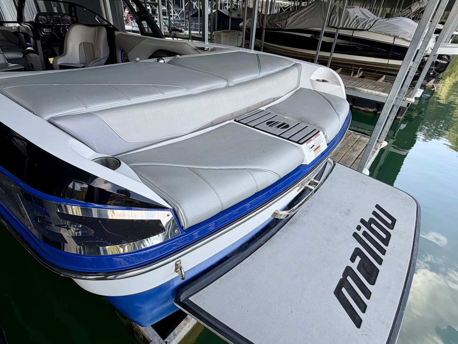 2011 Malibu Wakesetter 247 LSV