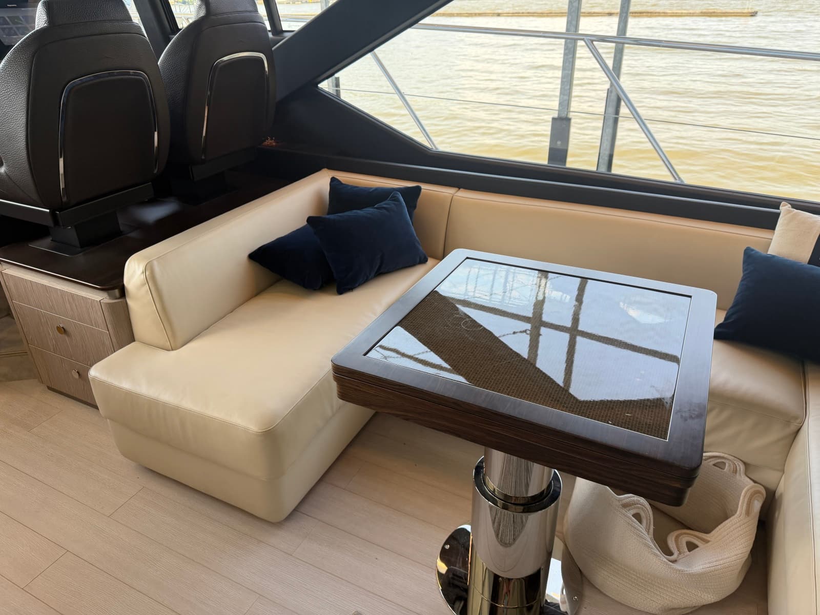 2023 Azimut S6