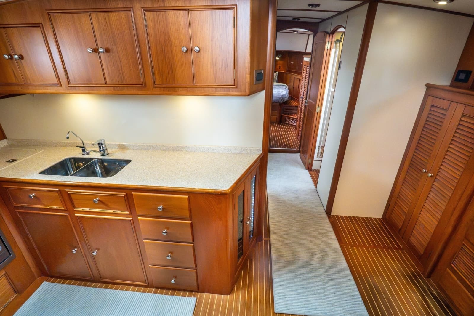 2003 Grand Banks 54