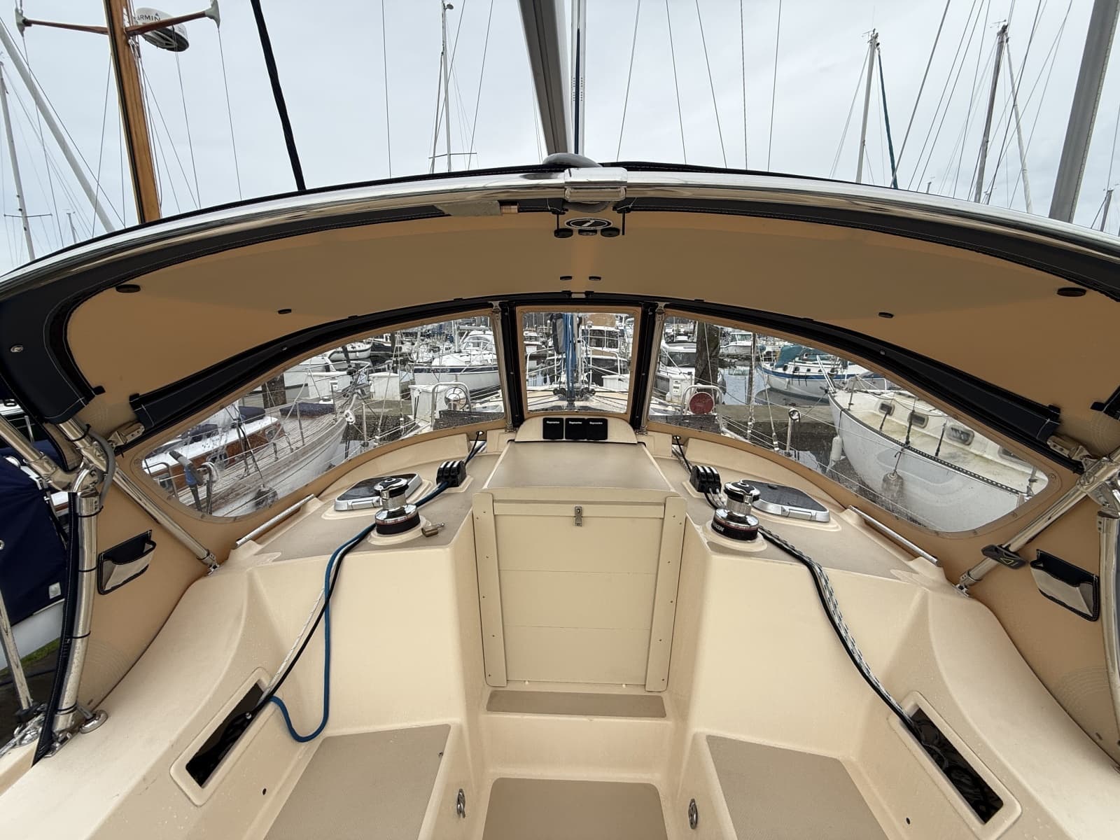 2025 Island Packet 349