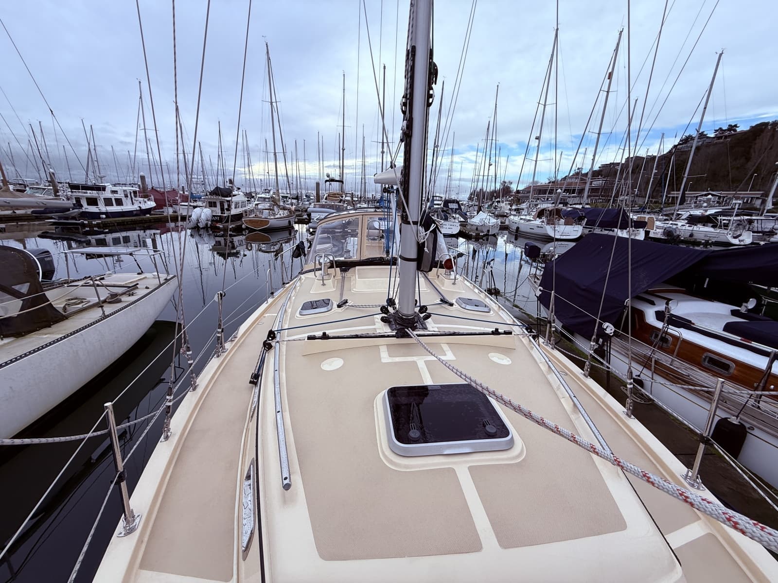 2025 Island Packet 349
