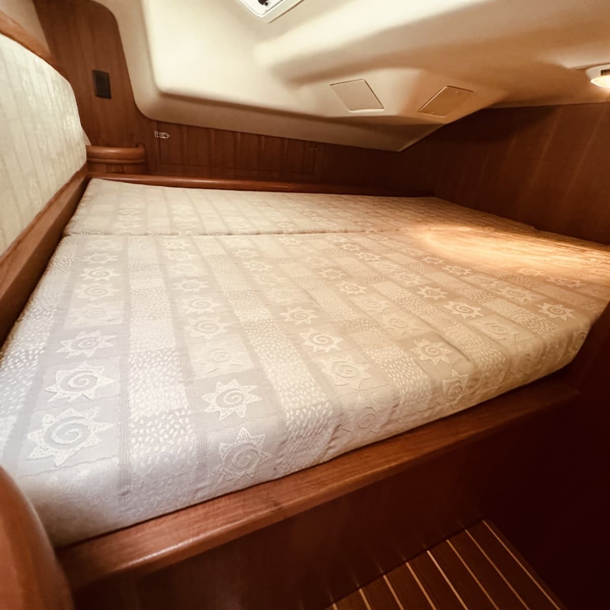 2002 Hunter 356