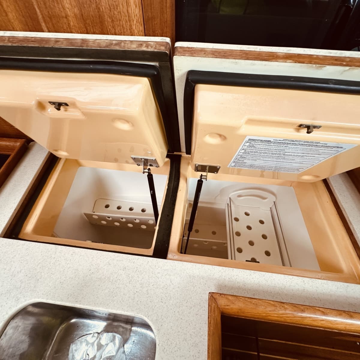 2002 Hunter 356
