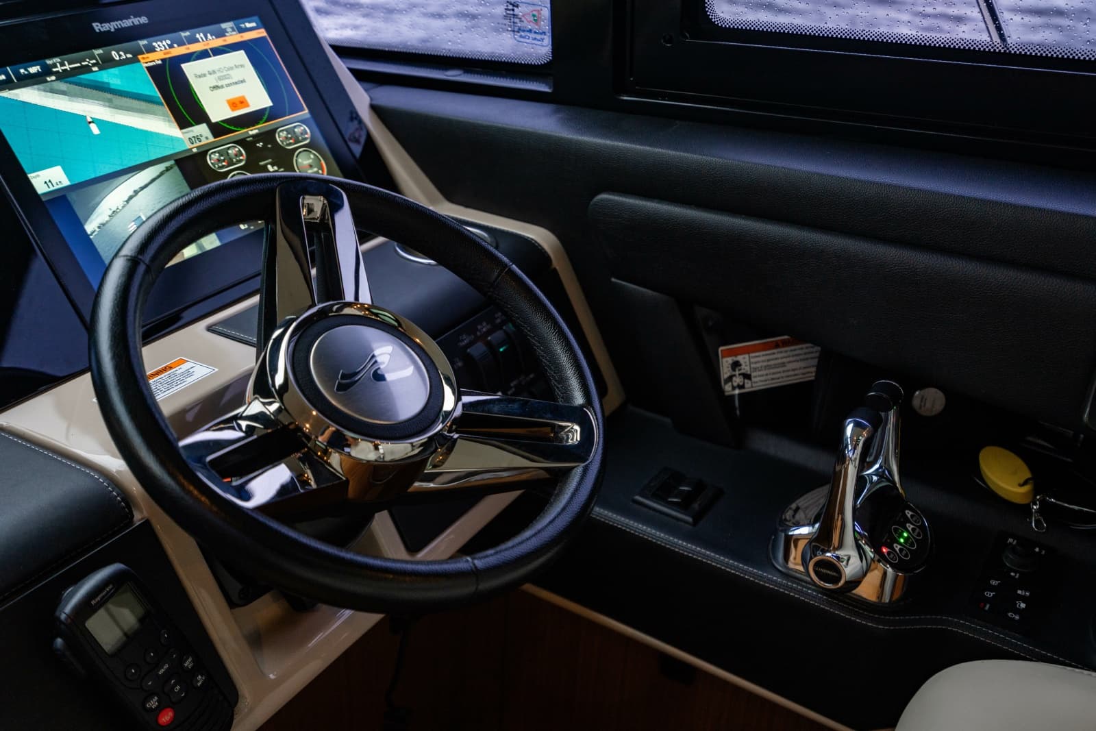 2017 Sea Ray L65