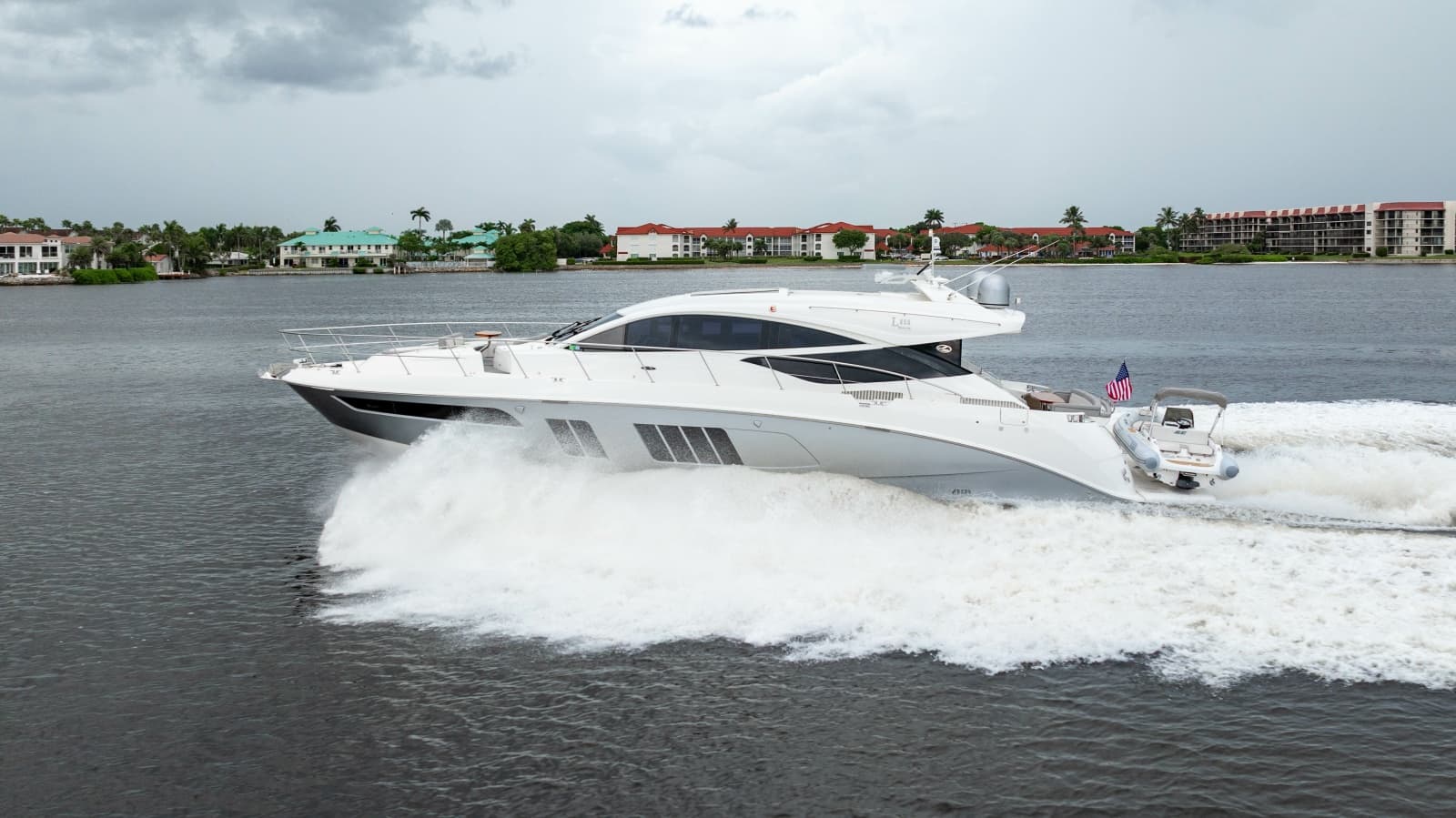 2017 Sea Ray L65
