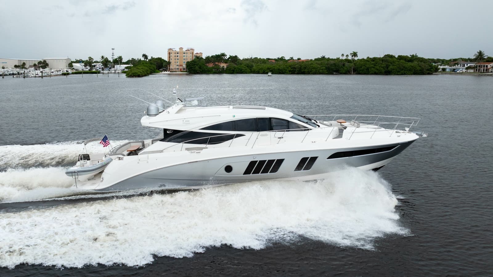 2017 Sea Ray L65