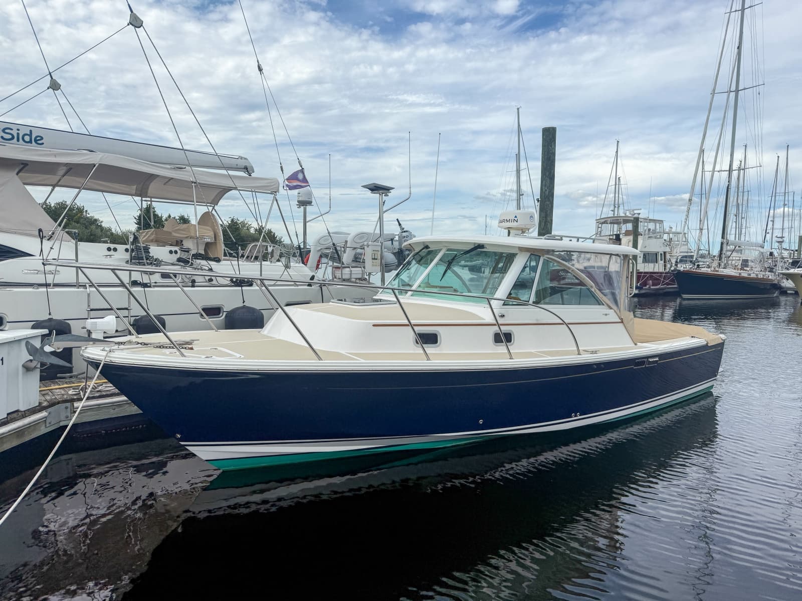 2004 Hunt Yachts SurfHunter 29