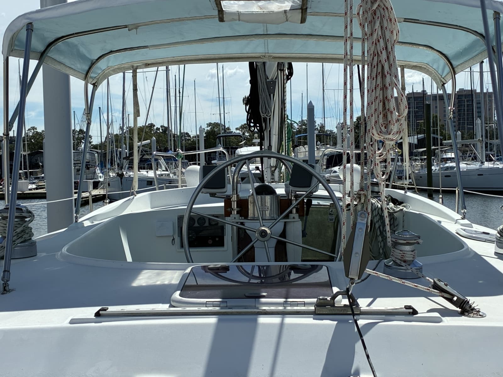 Beneteau 44 Center Cockpit