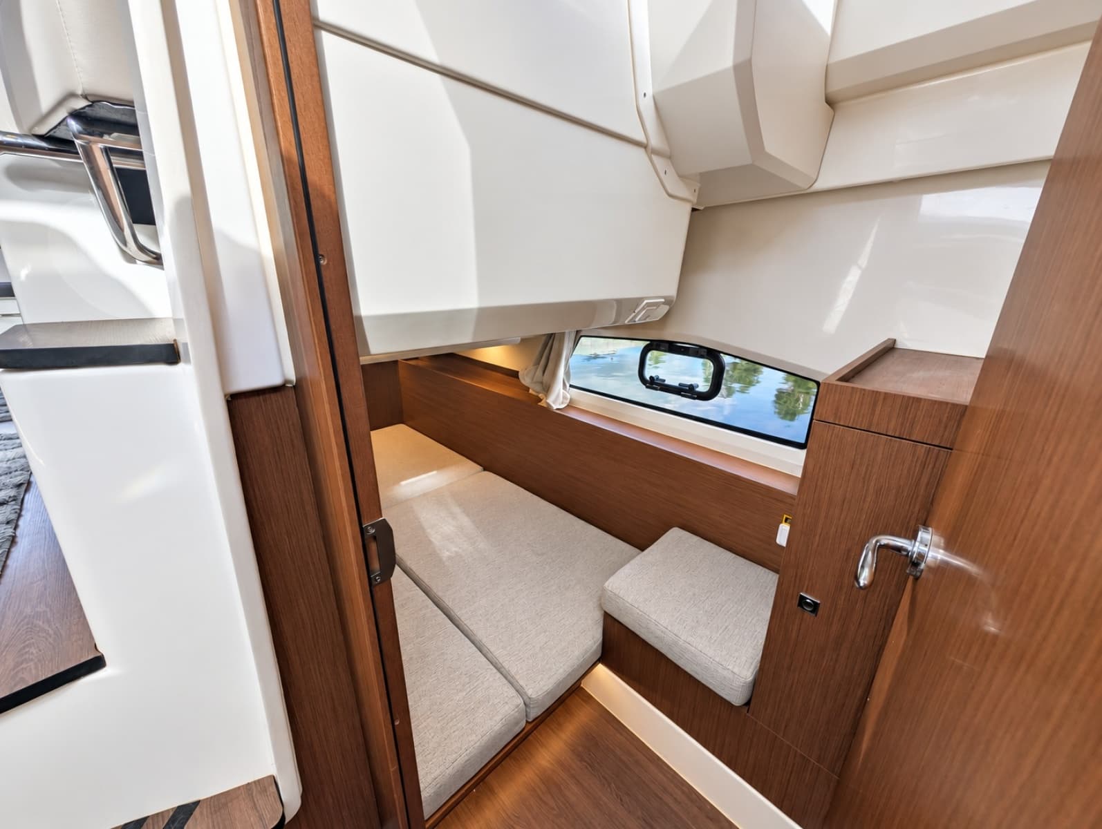 2022 Jeanneau NC 1095 Coupe