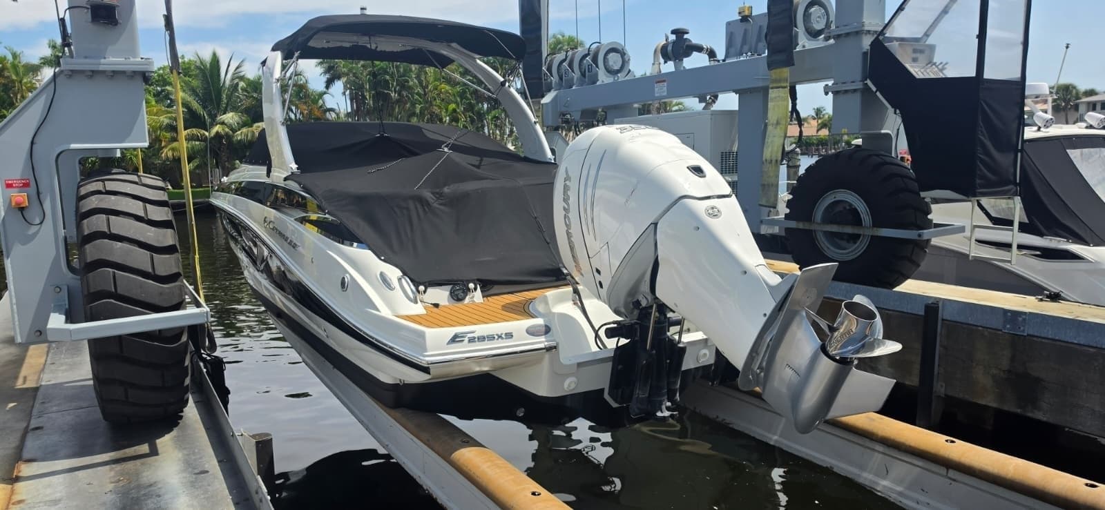 2022 Crownline 
