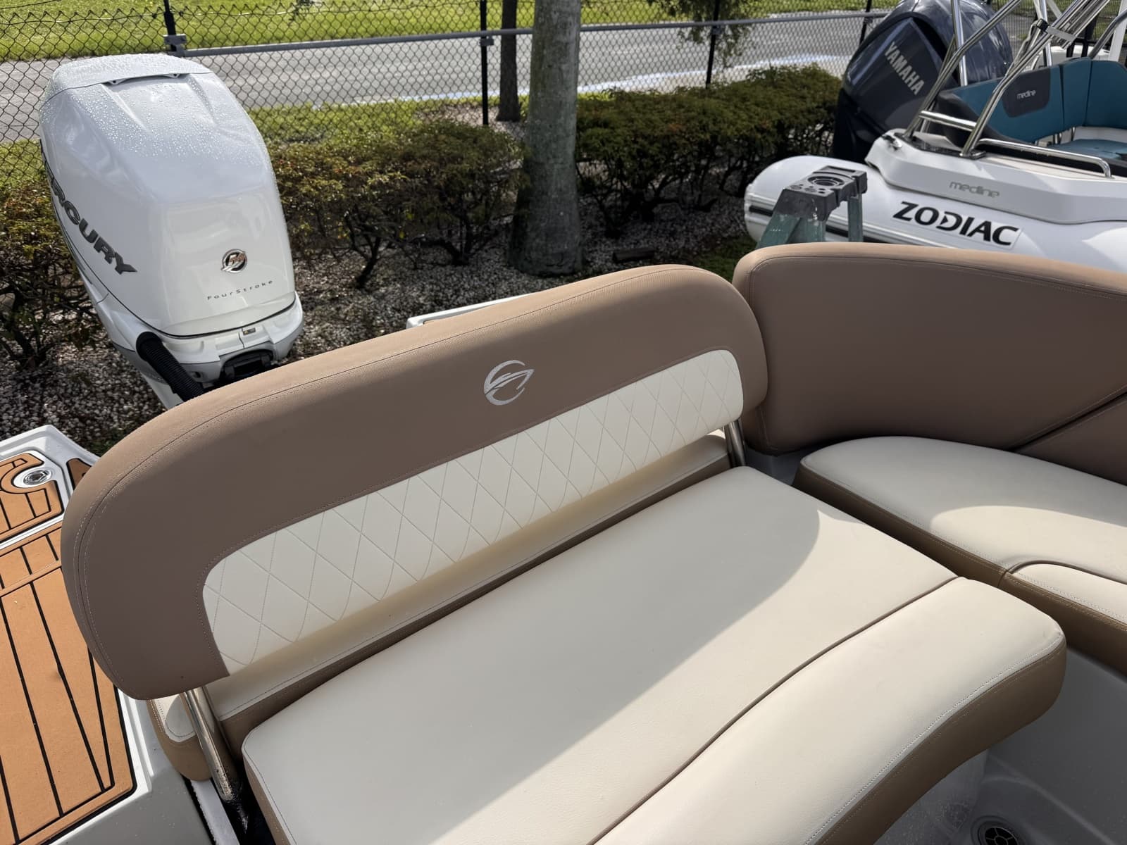 2022 Crownline 
