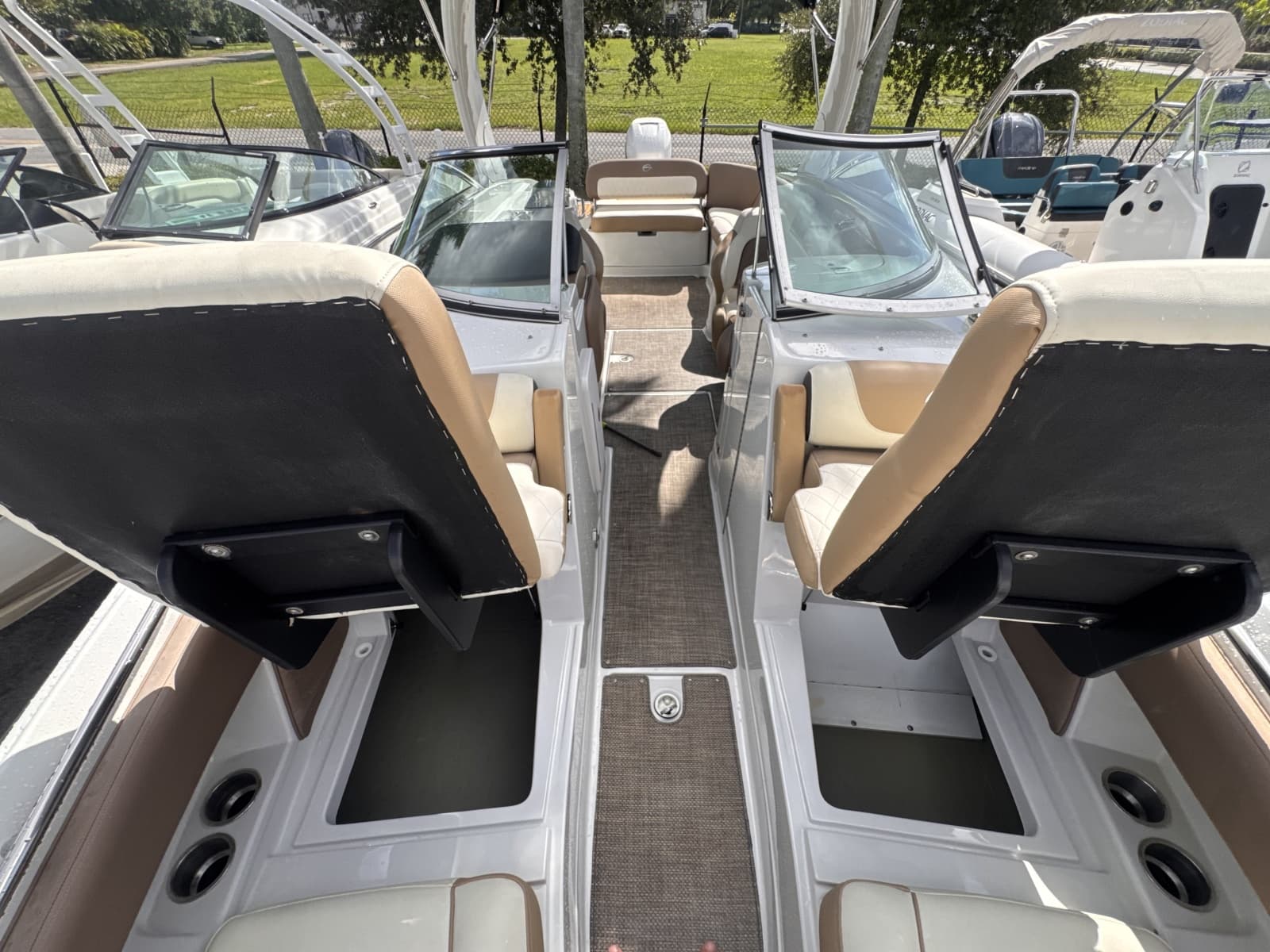 2022 Crownline 