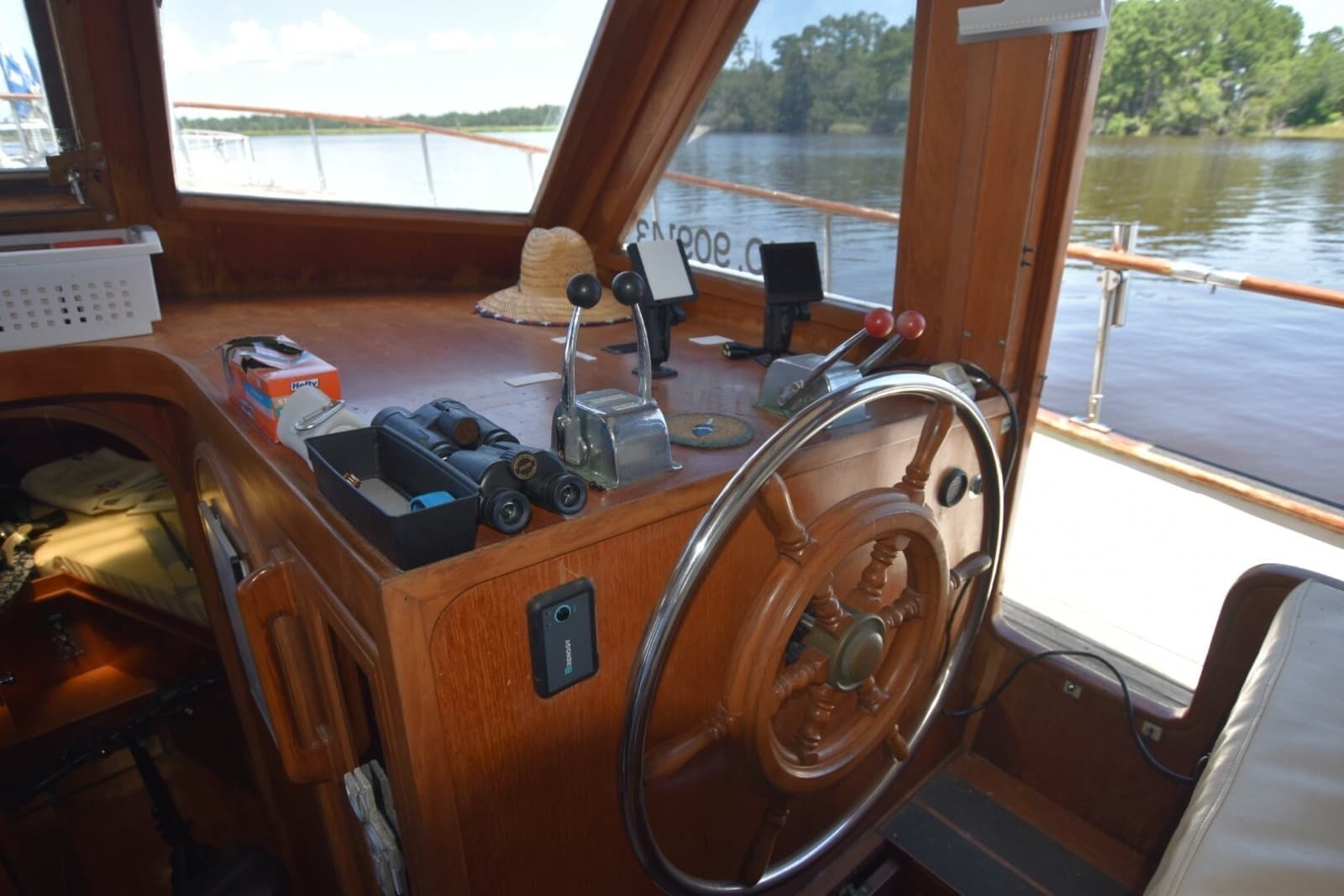 1985 Albin 43 Double Cabin