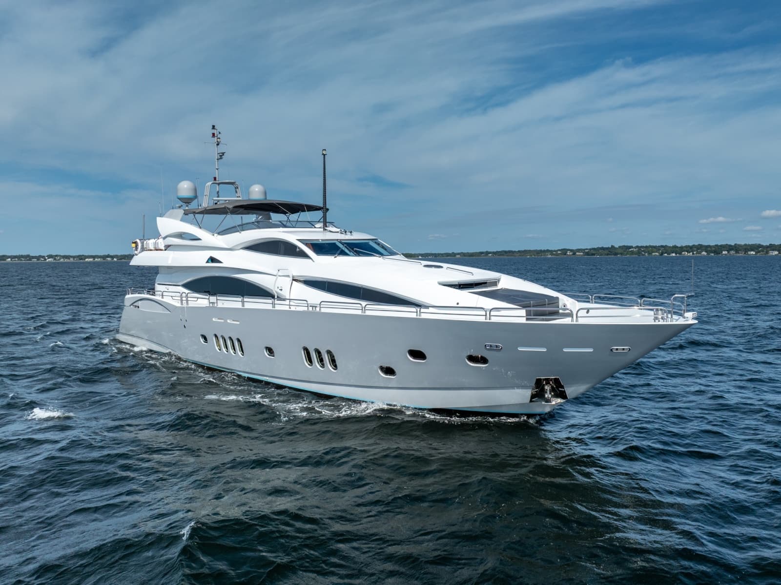 2004 Sunseeker 105 Yacht