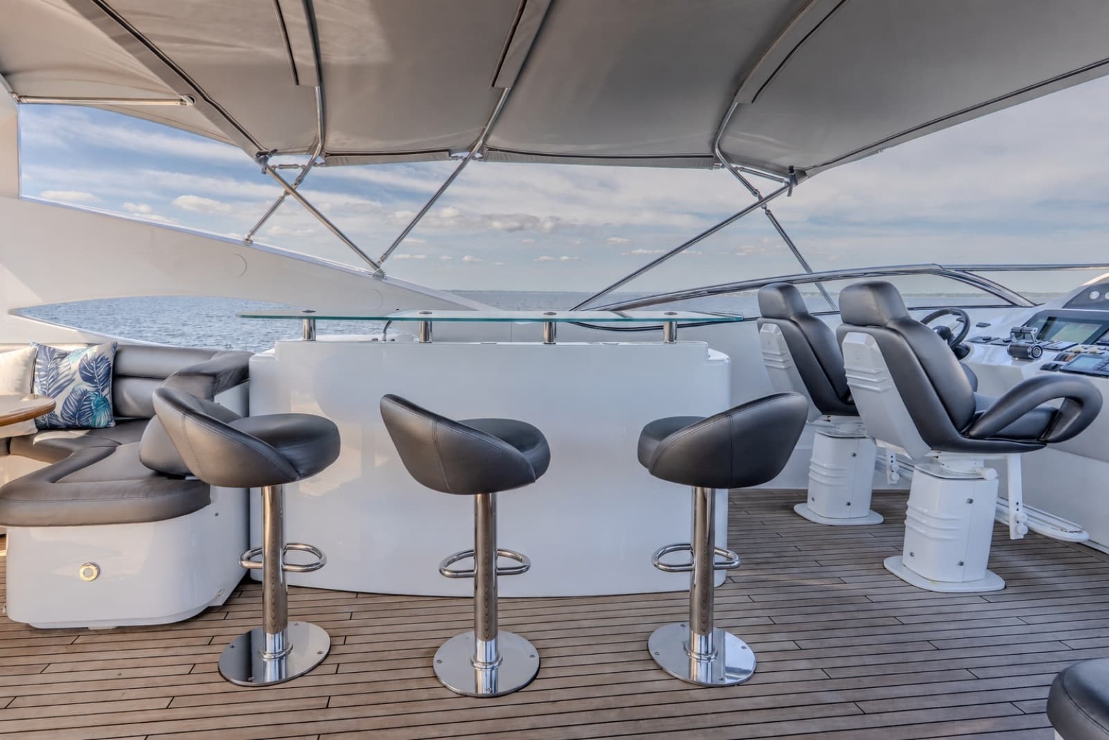 2004 Sunseeker 105 Yacht
