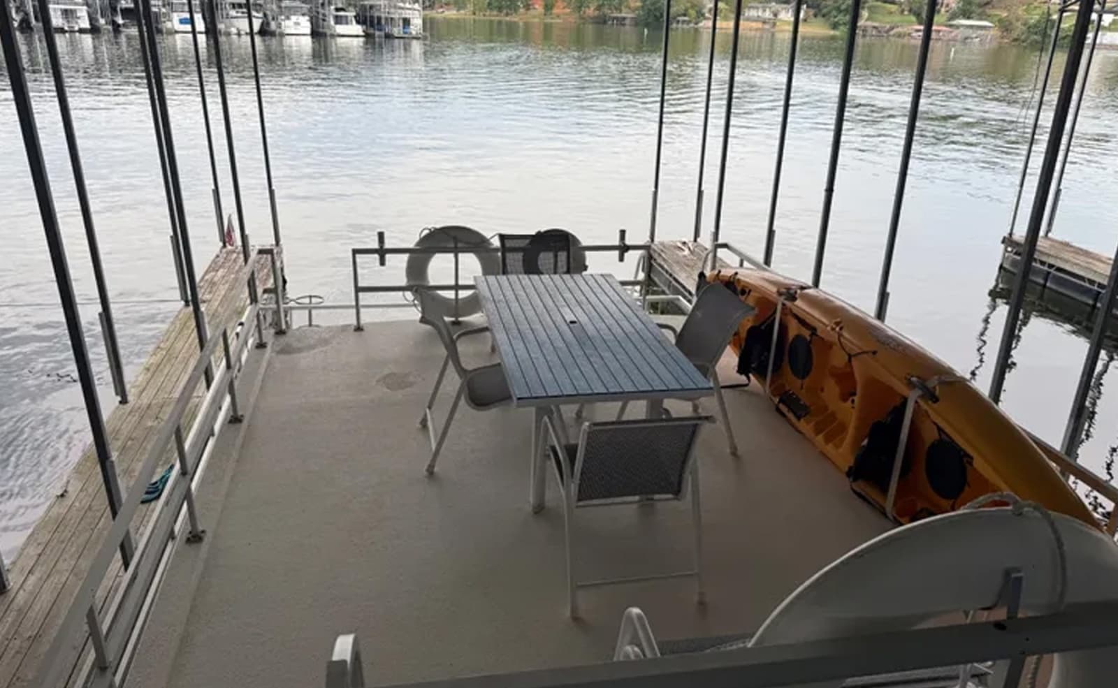 2006 Gibson 5500 LS