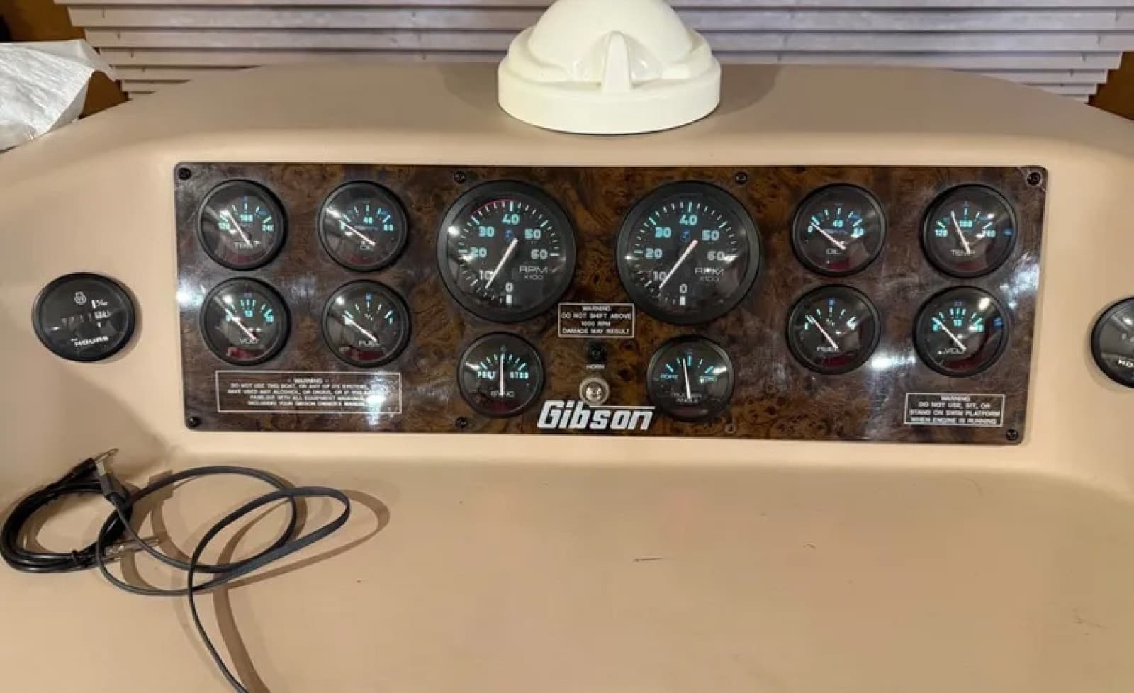 2006 Gibson 5500 LS