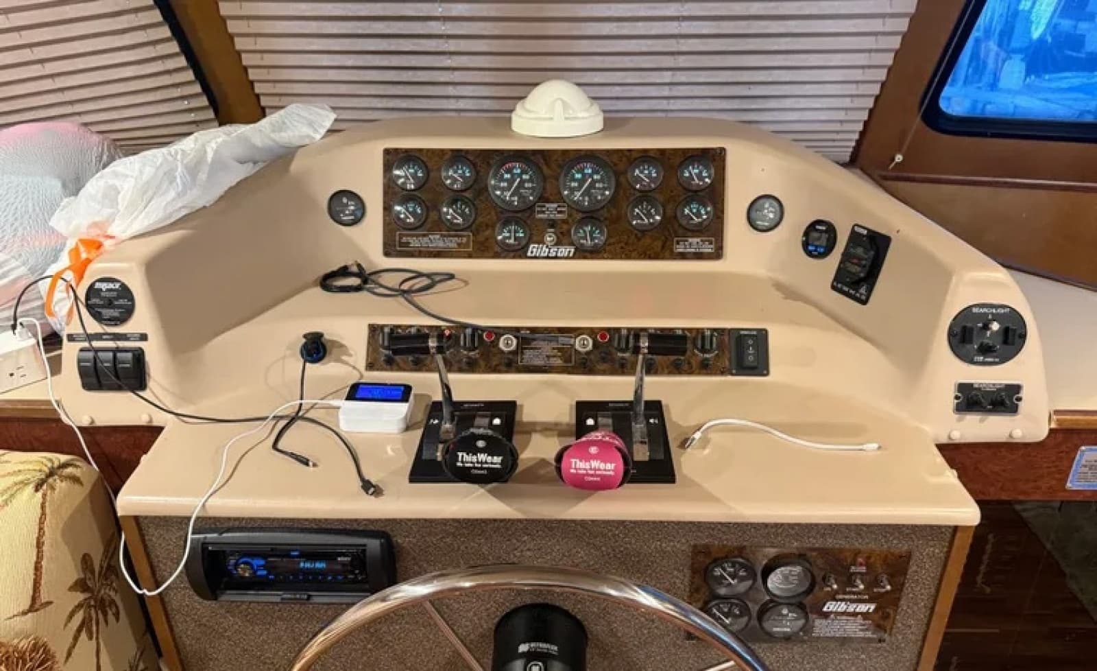 2006 Gibson 5500 LS