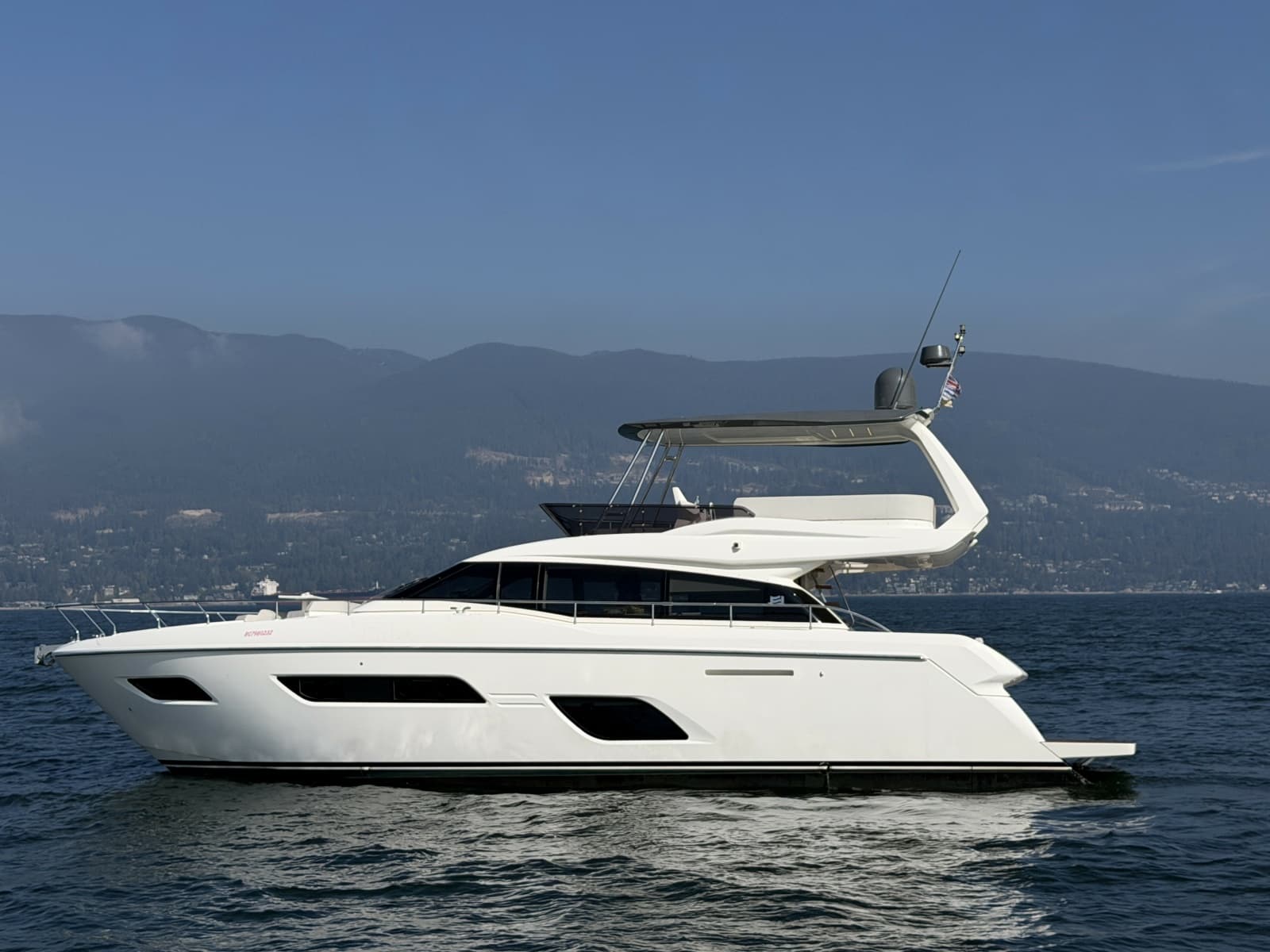 2020 Ferretti Yachts 550 Fly