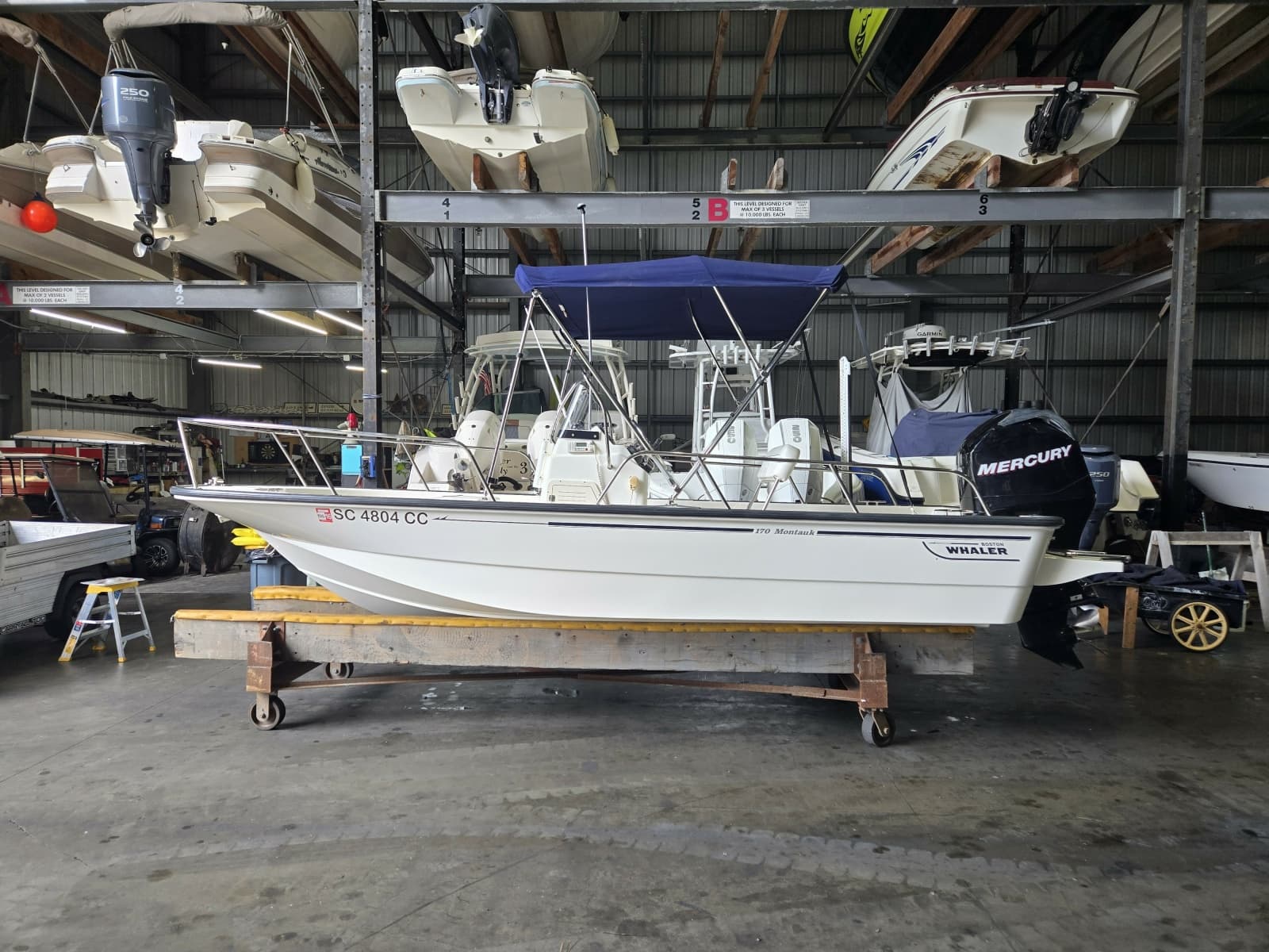 2010 Boston Whaler 170 Montauk