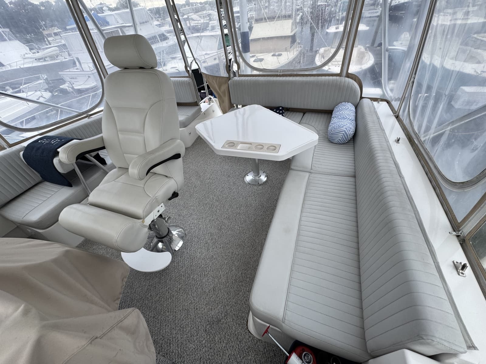 2004 Mainship 