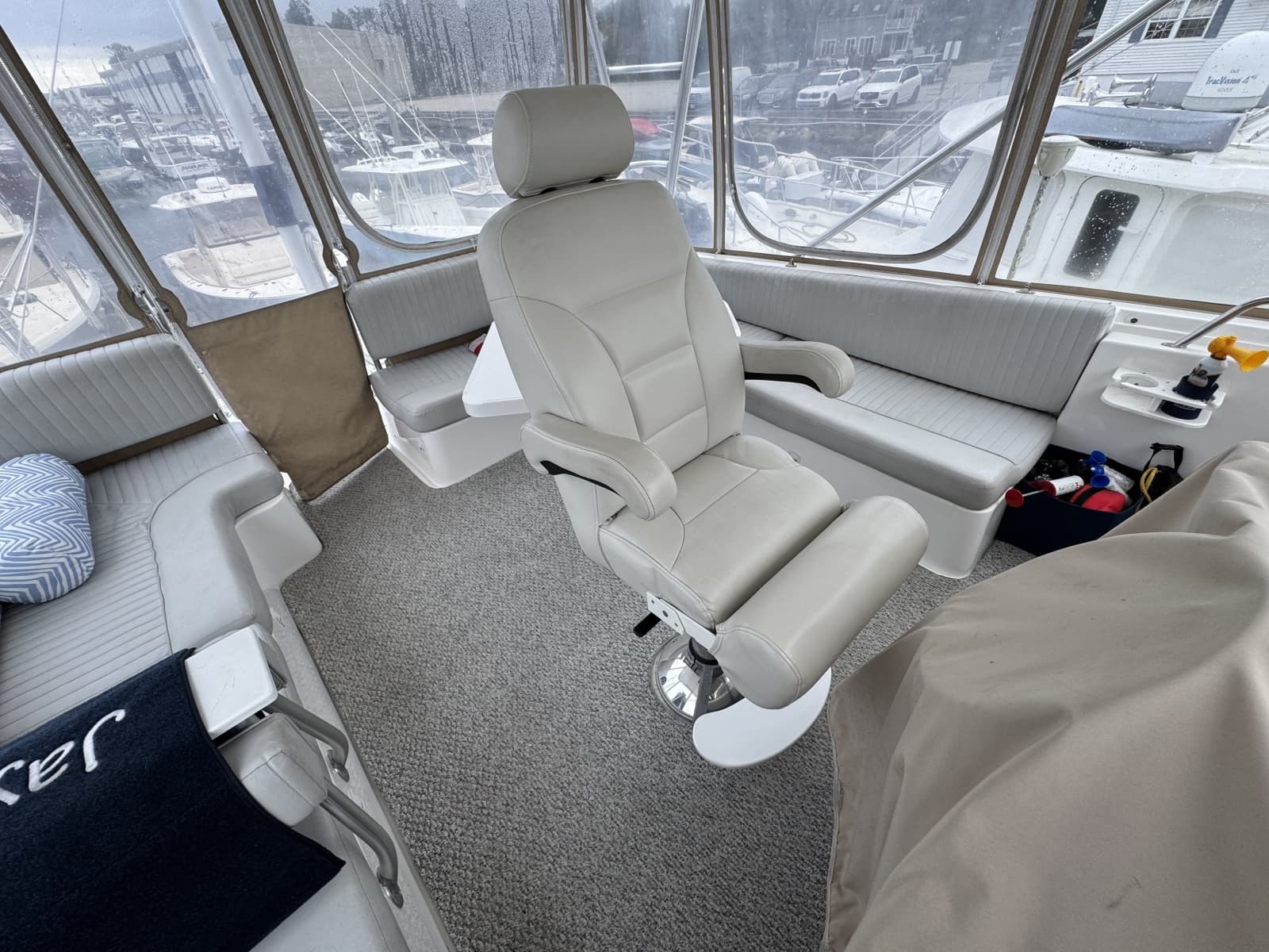 2004 Mainship 